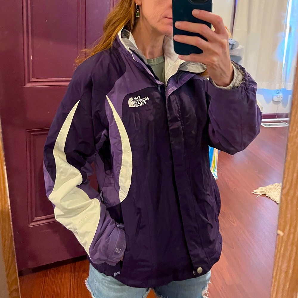 North Face Women’s 2 in 1 HyVent Winter jacket